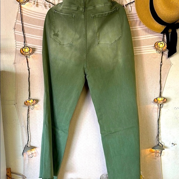 Blakely Olive Green distressed Jeans - Picture 8 of 11
